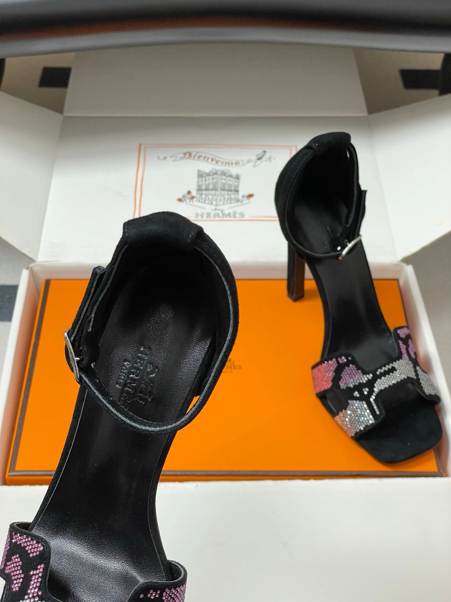HM Joy Sandal 100 Black Pink in Suede 593802