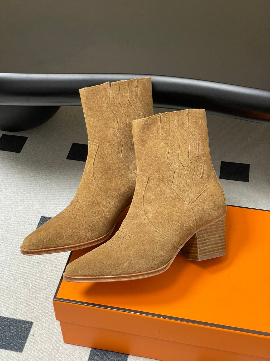 HM Lissa Chelsea Boots 70 Brown in Suede 593781