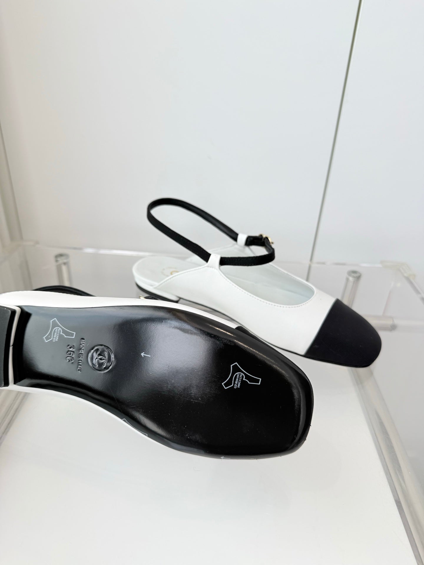 Chanel 26 Slingback Flats White Black in Lambskin 597390
