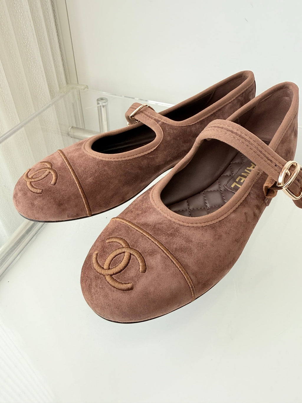 Chanel 26 Mary Jane Shoe Brown in Suede 597378