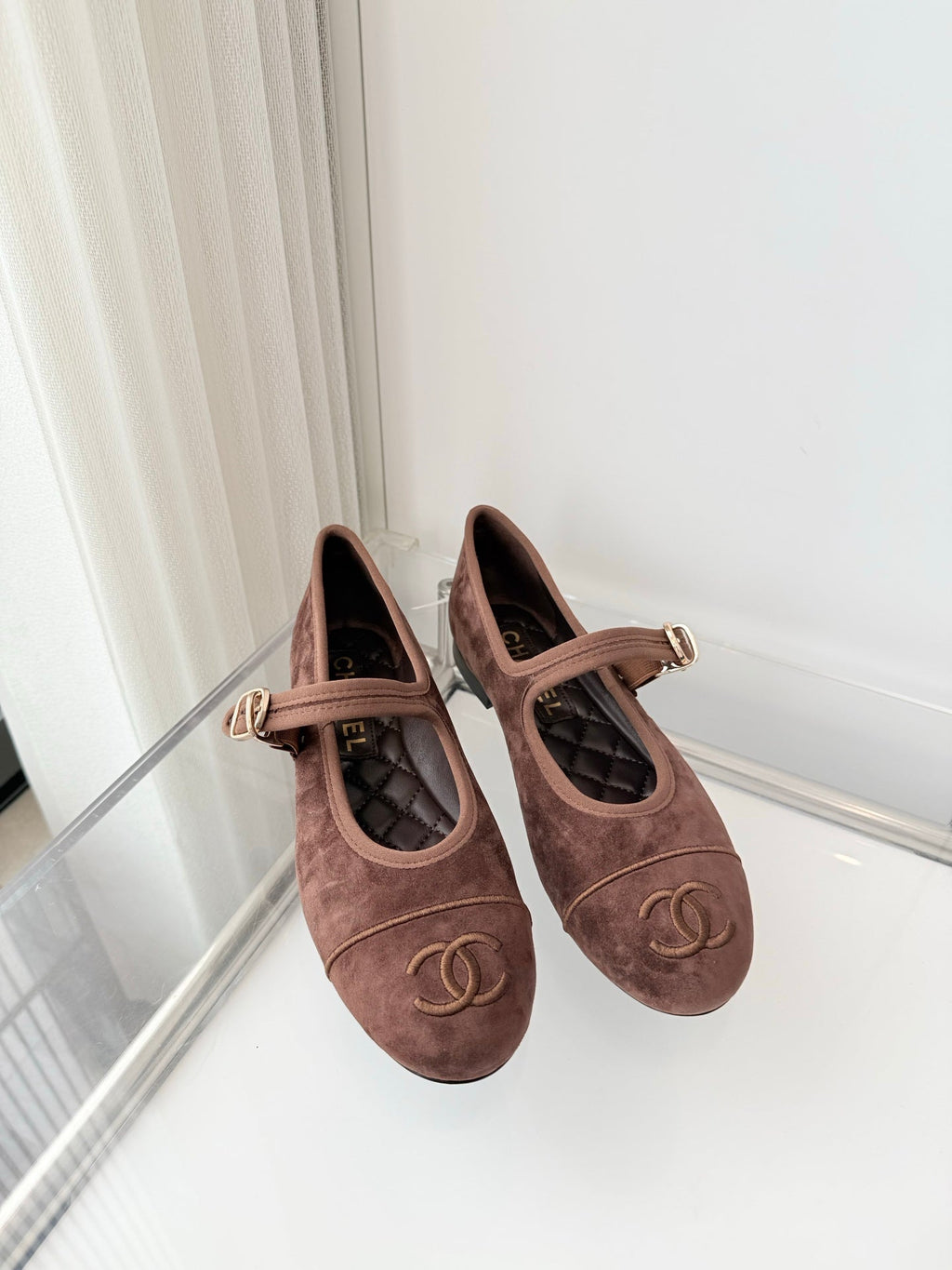 Chanel 26 Mary Jane Shoe Brown in Suede 597378