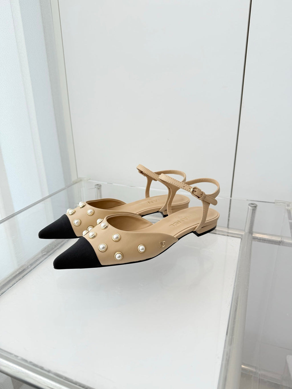CC 26 Heeled Slingback With Pearl Toe Beige in Lambskin 597323
