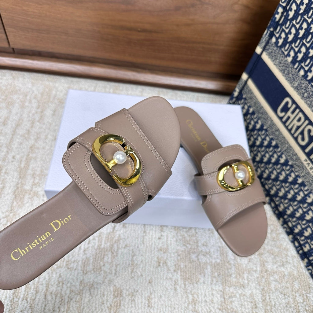 CD Montaigne Sandals Taupe in Calfskin 598171