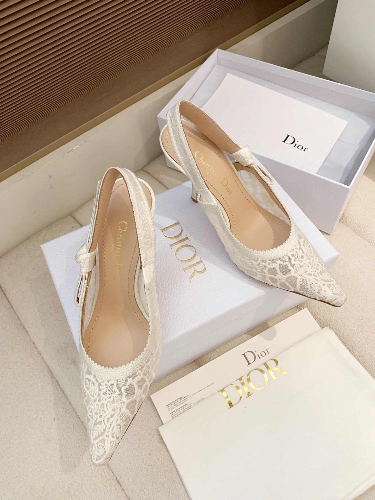 CD Ribbon Lace Open-toe Ivory Sandals 95 in Sheepskin 598119