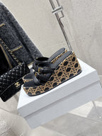 CD 25SS D-Attitude Wedge Sandals 90 Black in Cowhide 598110