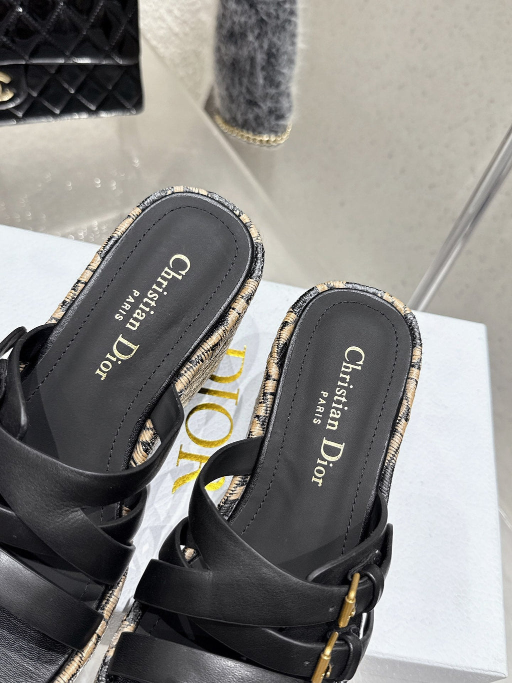 CD 25SS D-Attitude Wedge Sandals 90 Black in Cowhide 598110