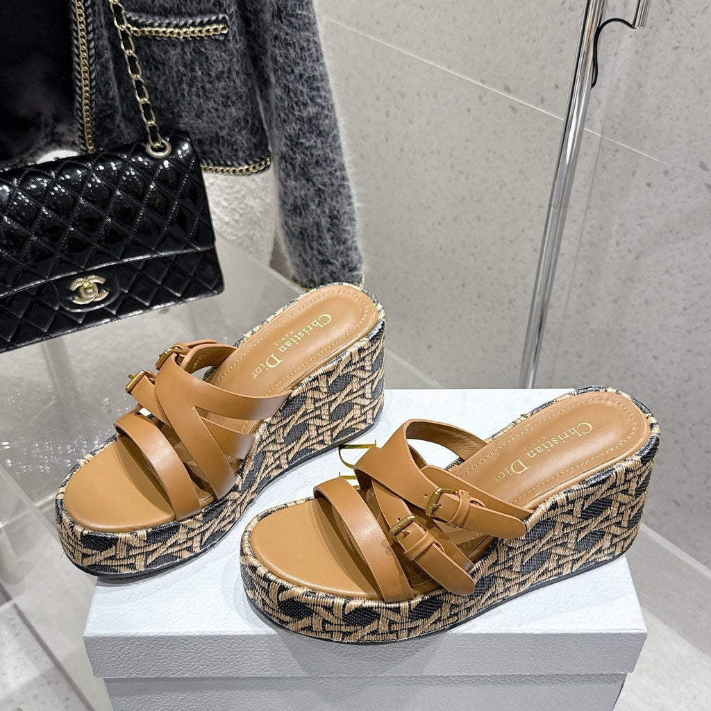 CD 25SS D-Attitude Wedge Sandals 90 Brown in Cowhide 598109