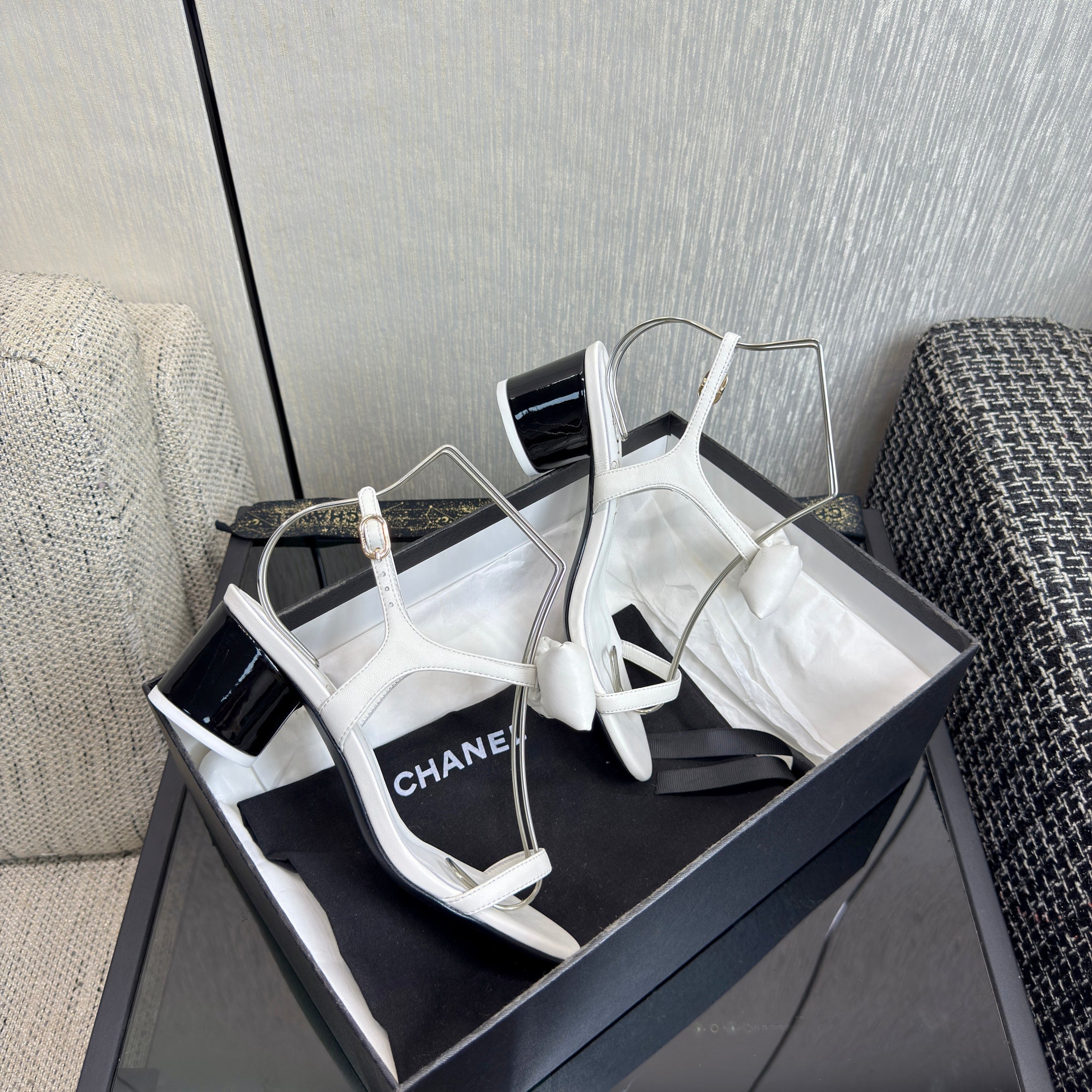 Chanel 26 Bow Heels White in Lambskin 602500
