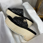Chane 26 Platform Slippers Black in Patent Leather with Wool 602465