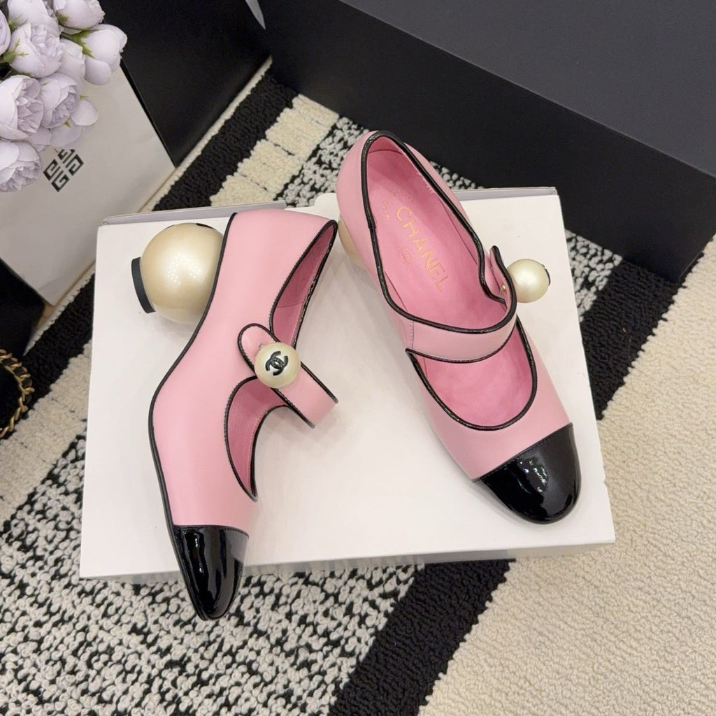 CC Pearl Heel with Rhinstone Clasp Mary Janes Pink Cowhide 602355