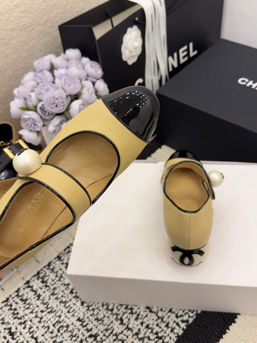 CC Pearl Heel with Rhinstone Clasp Mary Janes Beige Cowhide 602354
