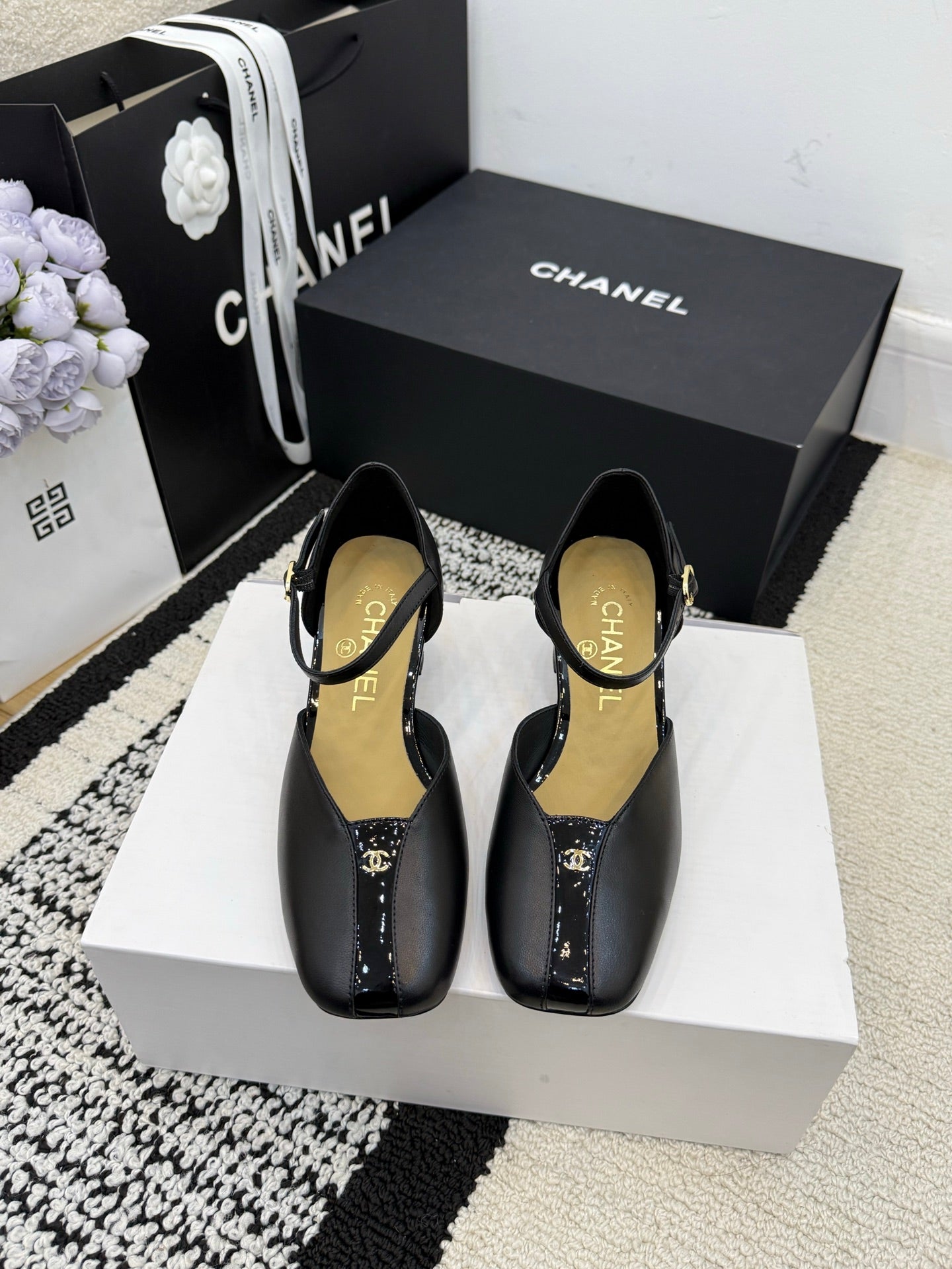 Chanel Classic Mary Janes Black in Patent Leather 602168