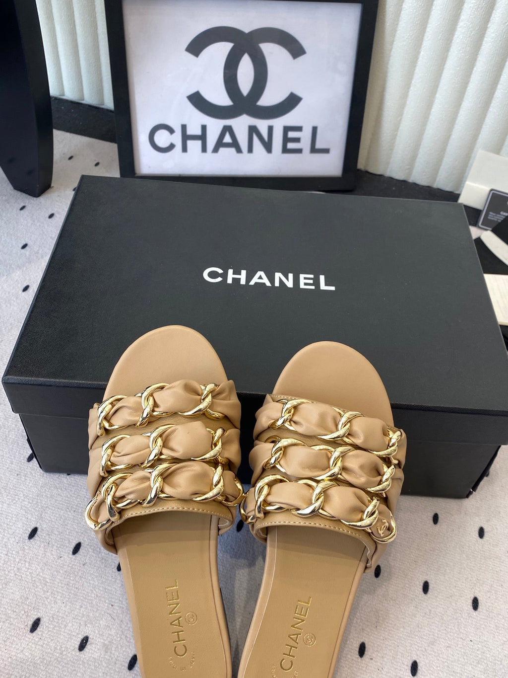 Chanel Early Spring Chain Slippers Beige in Lambskin 611716