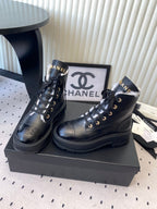 CC Platform Ankle Boots Black in Leather With Fur Lining 611709