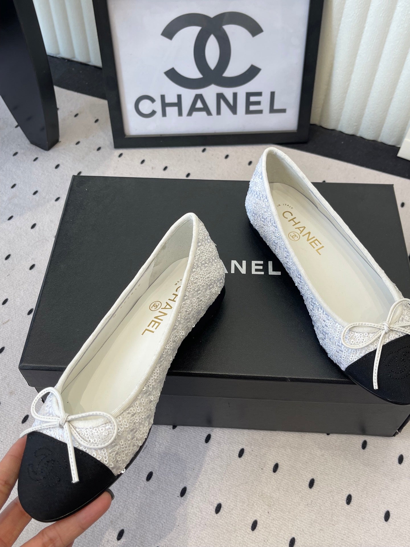 CC Ballet Flats White in Sequined Sheepskin 611690