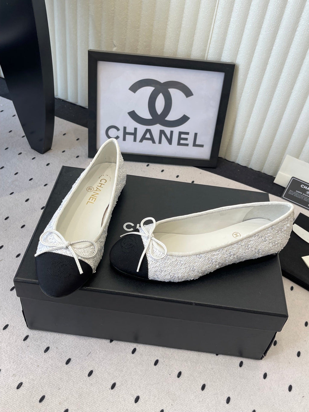 CC Ballet Flats White in Sequined Sheepskin 611690