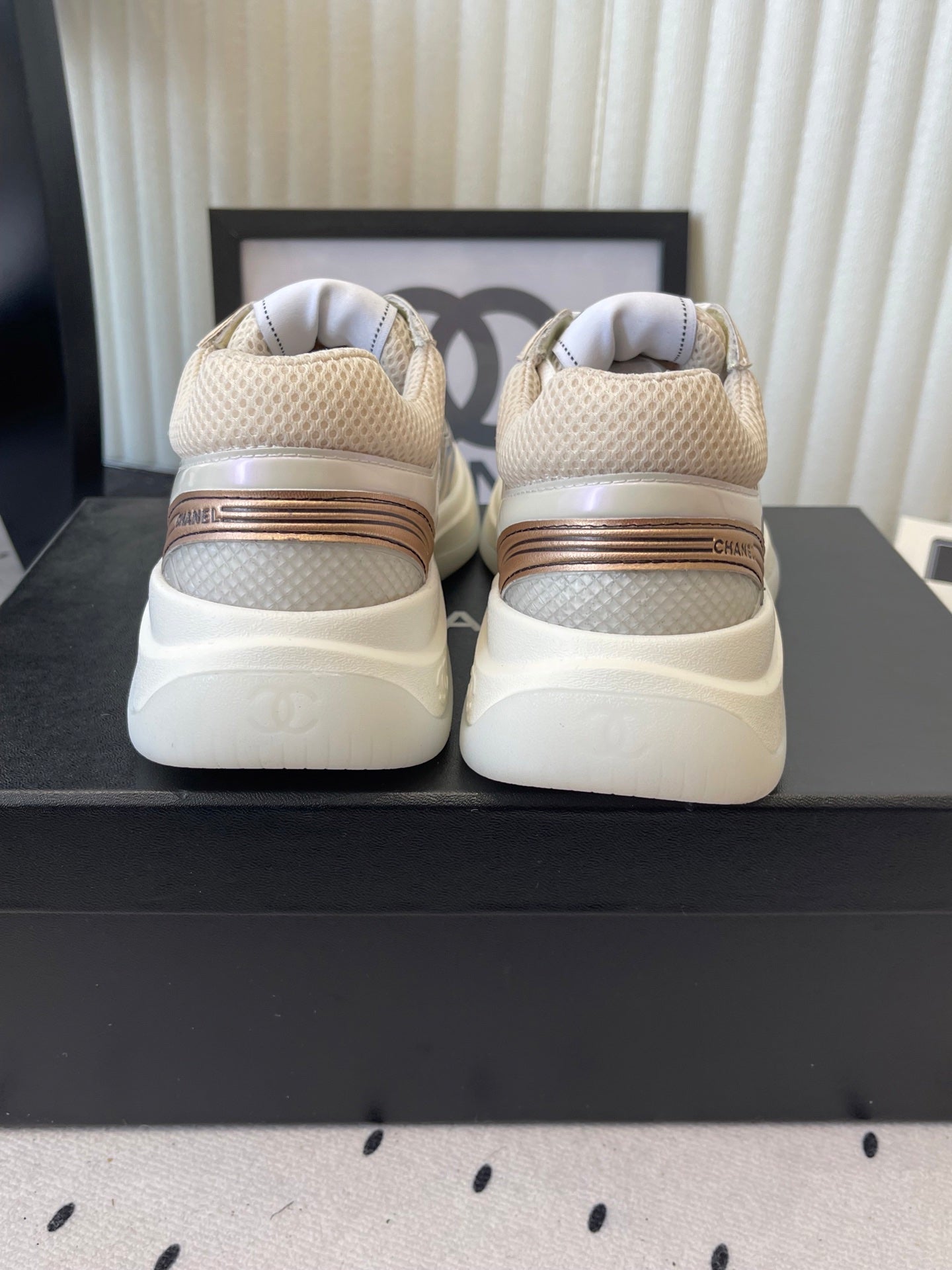 CC Sneaker Beige in Cowhide 611667