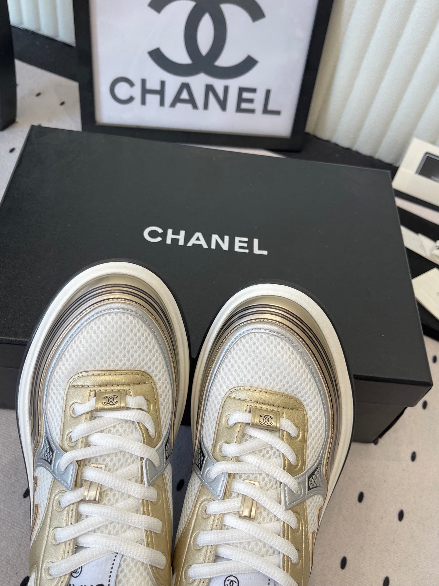 CC Sneaker Gold Metallic Silver in Cowhide 611663