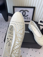 Chanel Ballet Flats White in Woven Raffia 611582