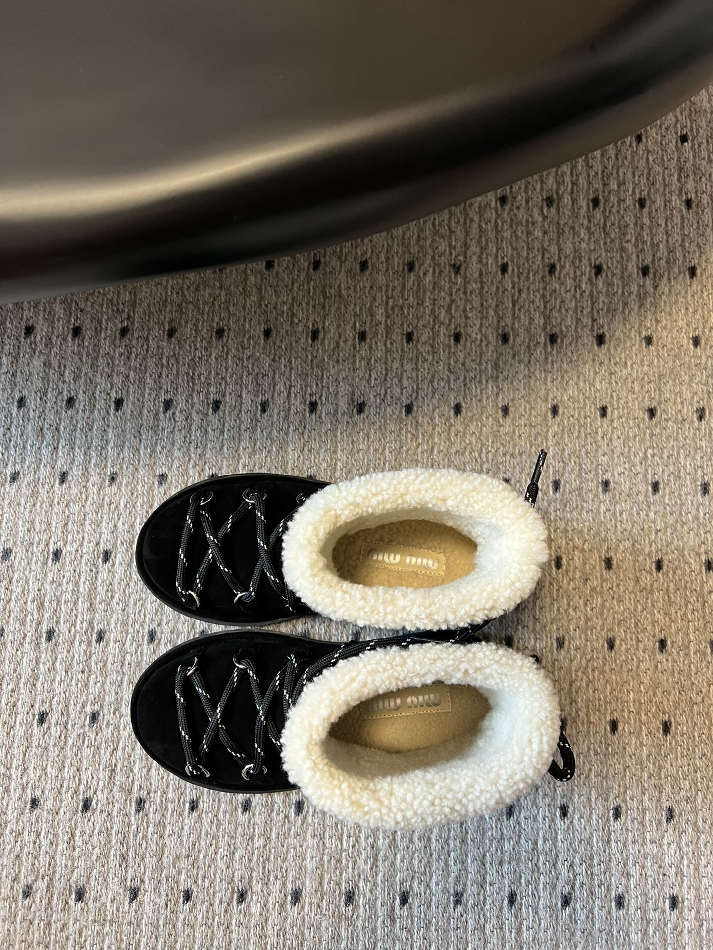 Miu 26 Snow Boots Black in Suede 614799