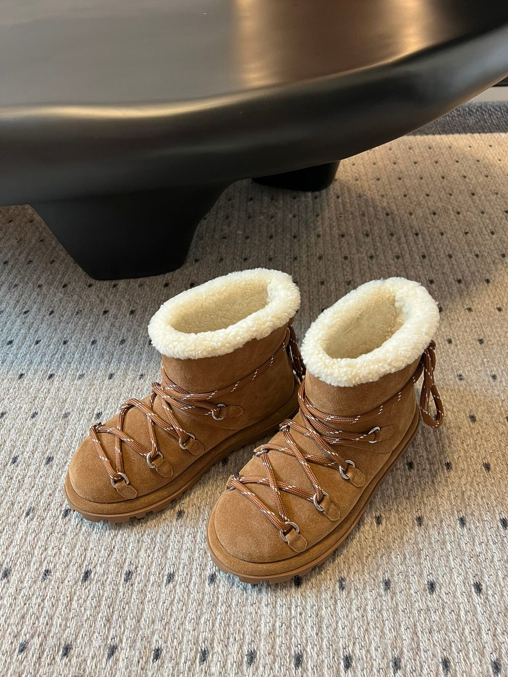 Miu 26 Snow Boots Brown in Suede 614798