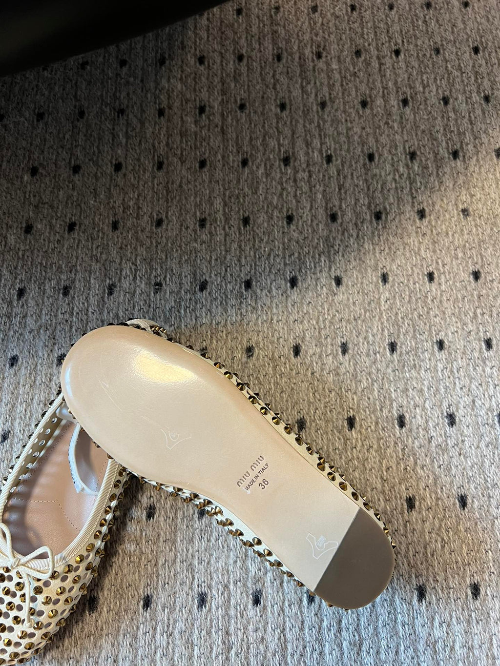 Miu Miu 26SS Ballet Flats Diamond-encrusted Cream in Calfskin 614696