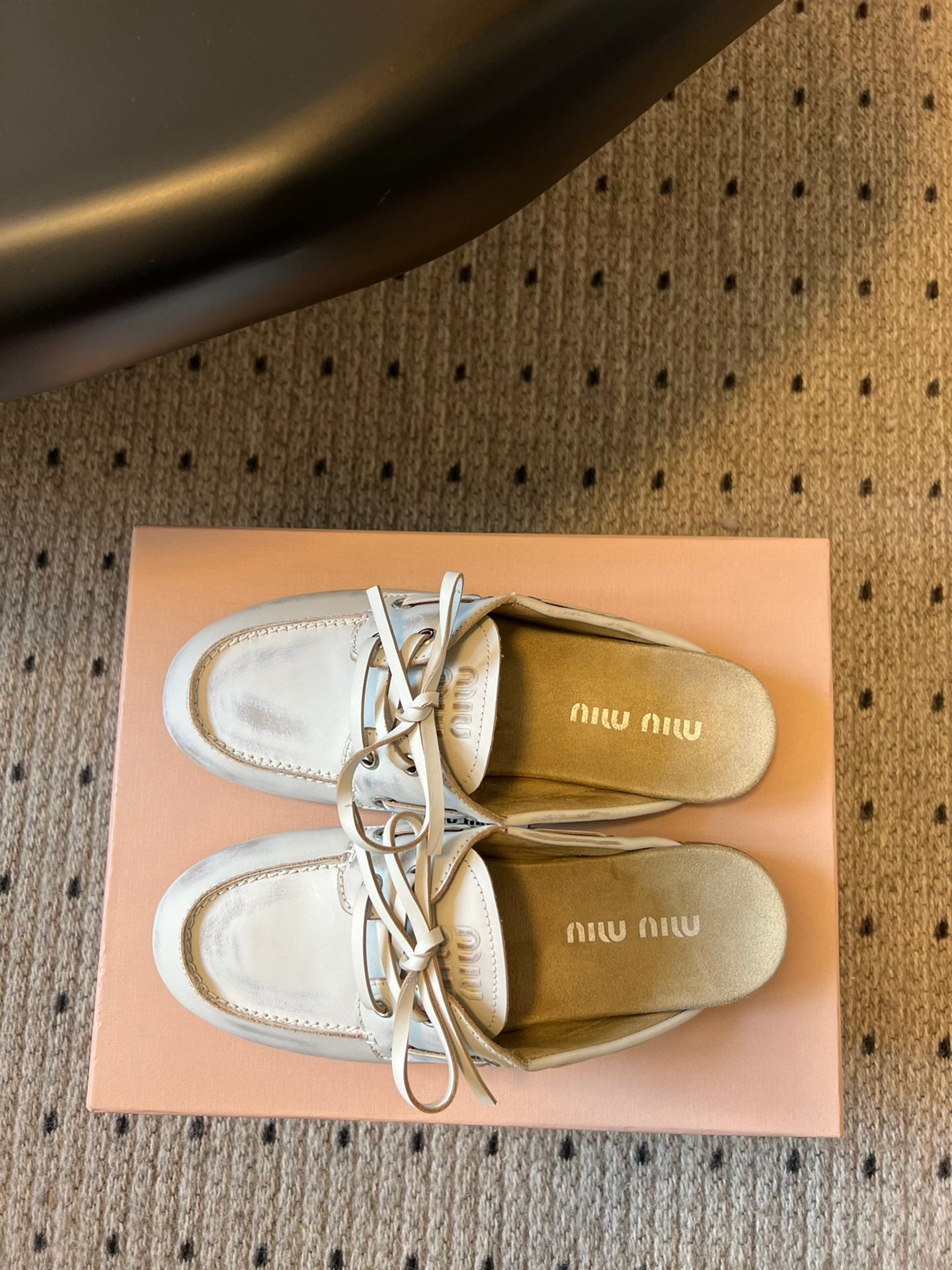 Miu Miu 26SS Mules Light Beige in Cowhide 614559