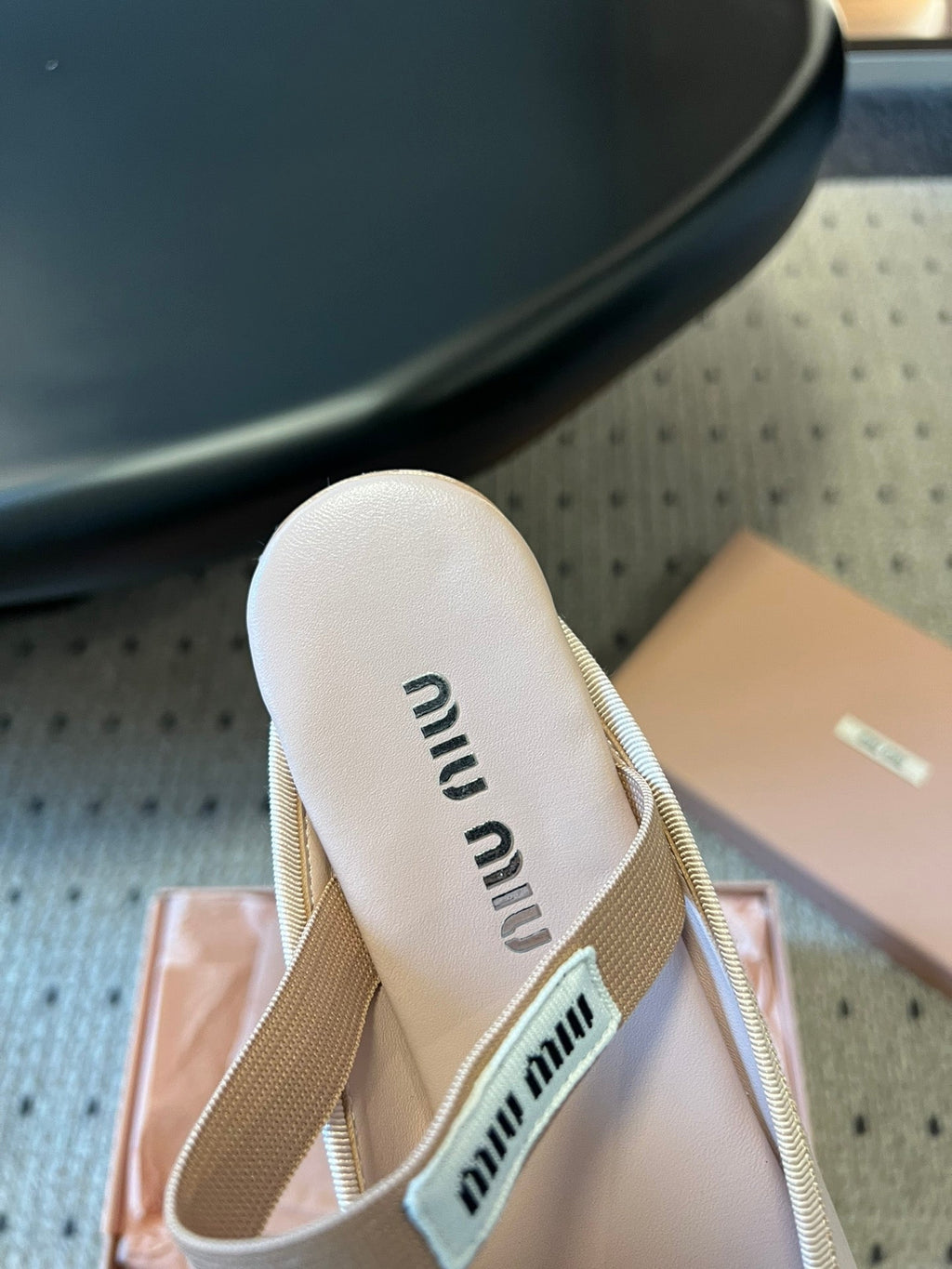 Miu Miu 26 Ballet Flats Light Pink in Silk 614469