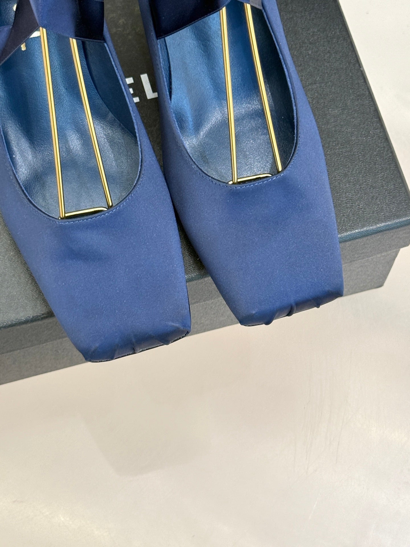 Chanel 26C Ballet High Heels Dark Blue in Silk 616004