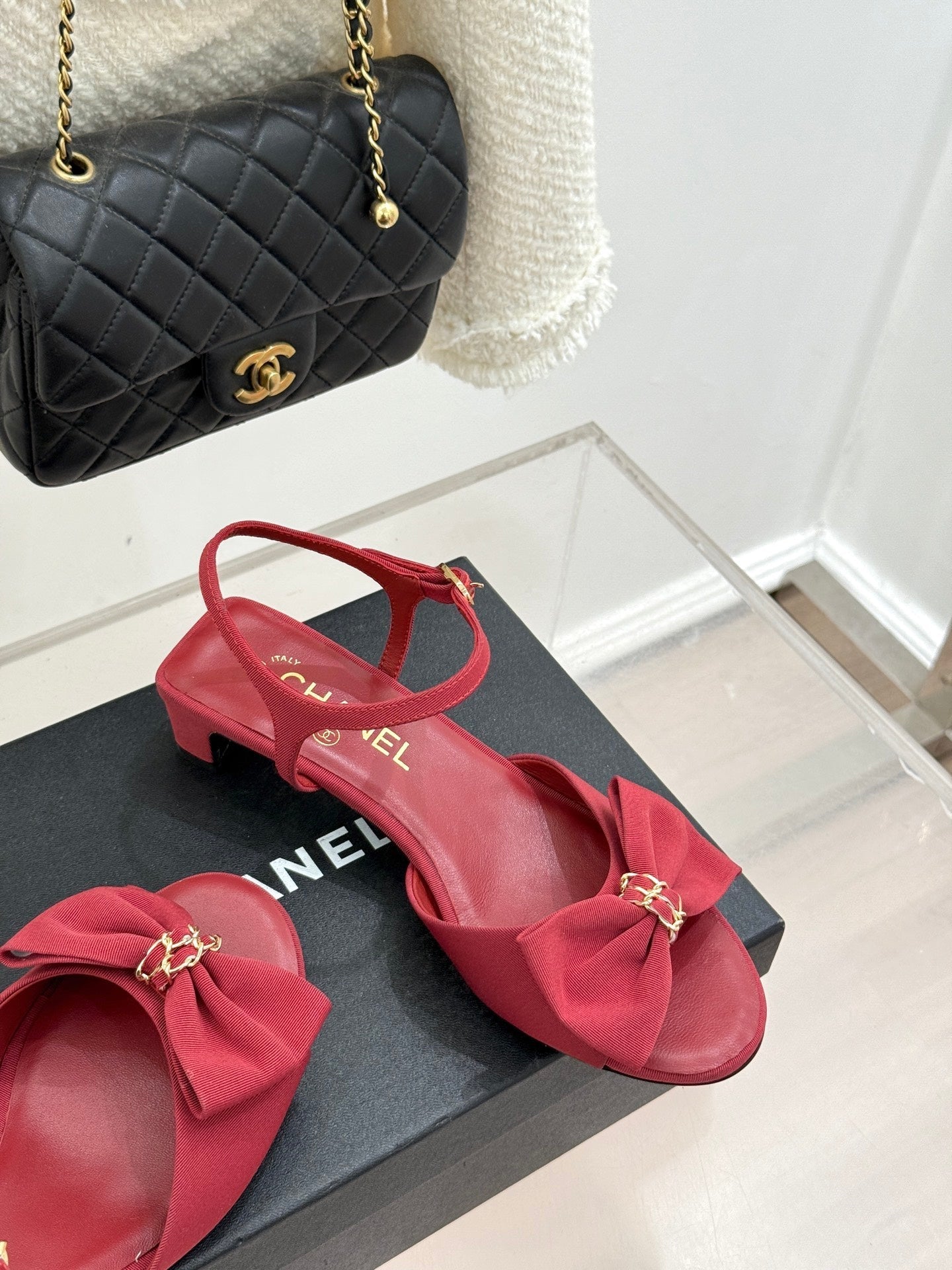 Chanel 26C Chain Bow Chunky Heel Sandals Red in Cowhide 615987
