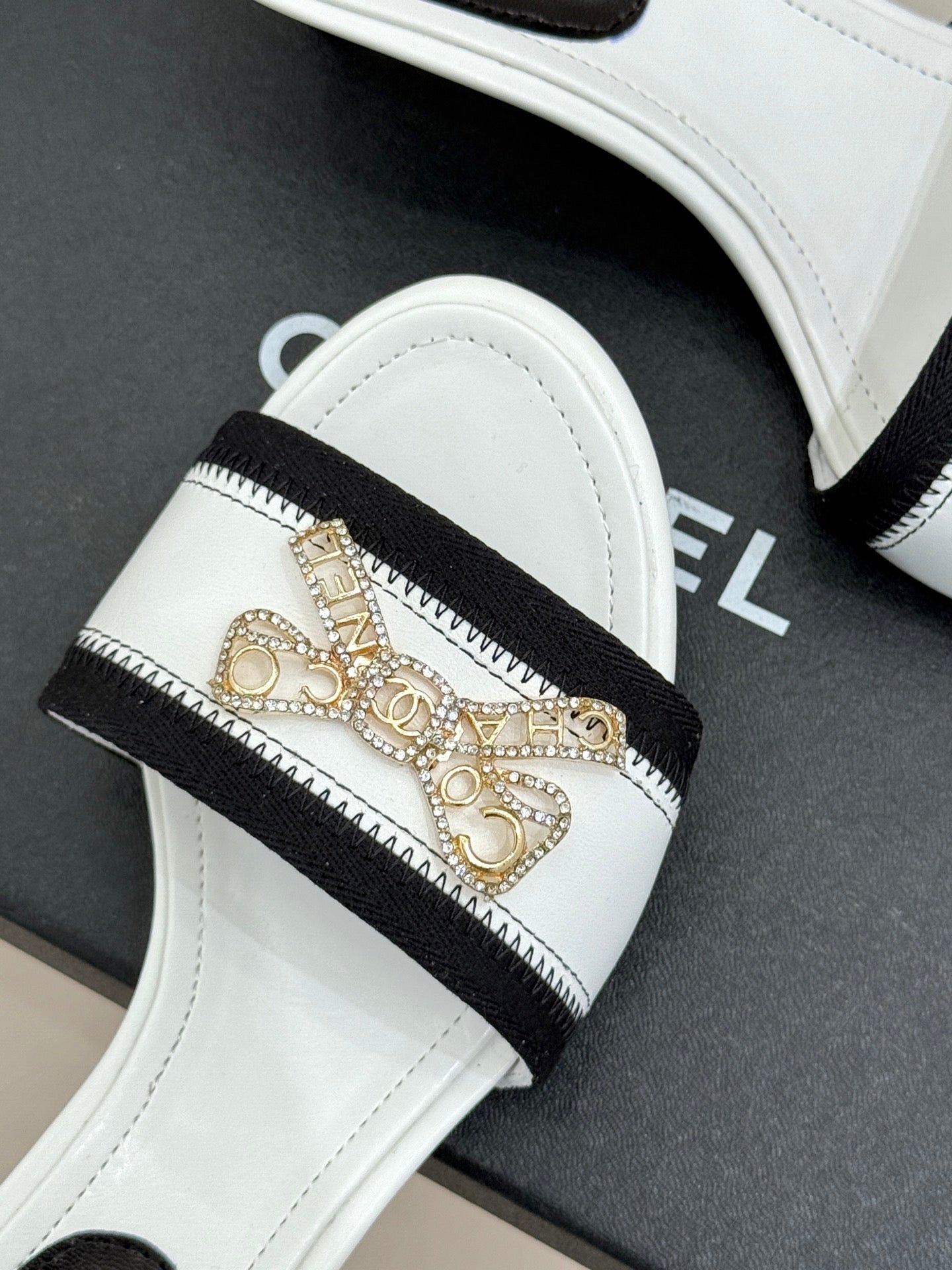 Chanel Classic Rhinestone Double C Bow Kitten Heel Slippers White in Leather 615819