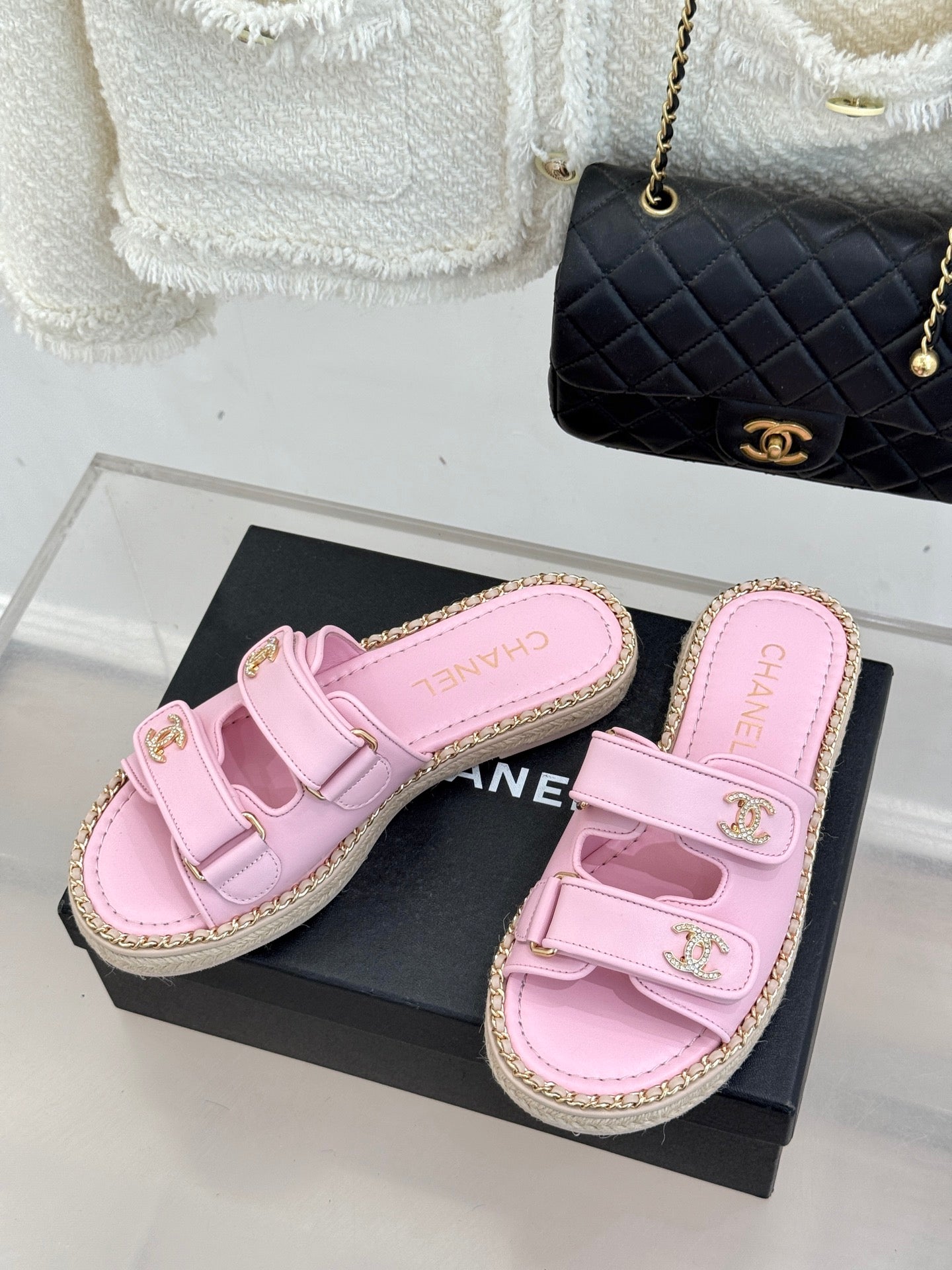 Chanel 26C Chain Double C Buckle Slippers Pink Cowhide 615787