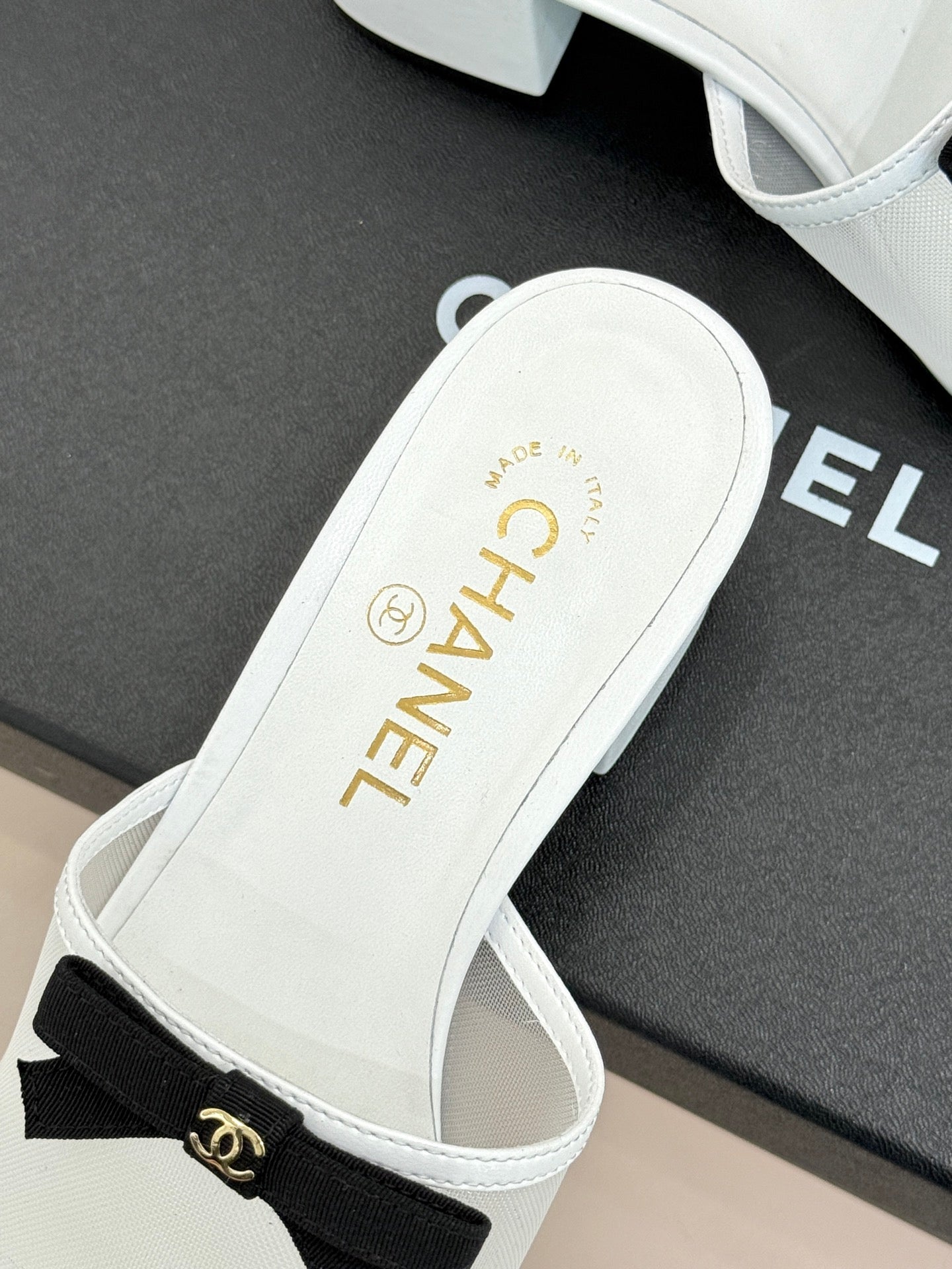 Chanel  26C Double C Bow Slippers High Heel White in Mesh 615704