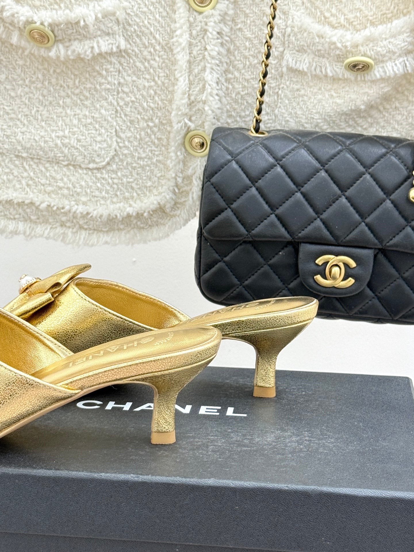 CC 26s Bow Slippers High Heel 35mm Gold Metallic Satin Sheepskin 615746