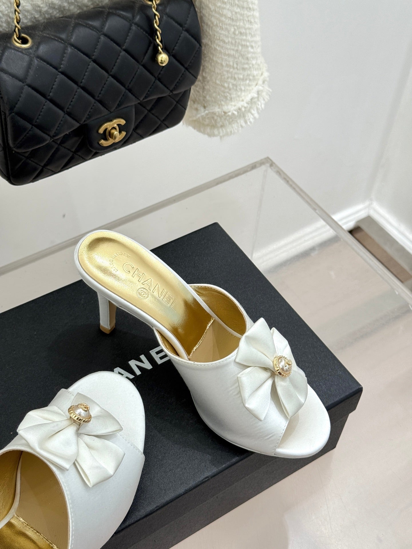 CC 26s Bow Slippers High Heel 75mm White Satin Sheepskin 615744