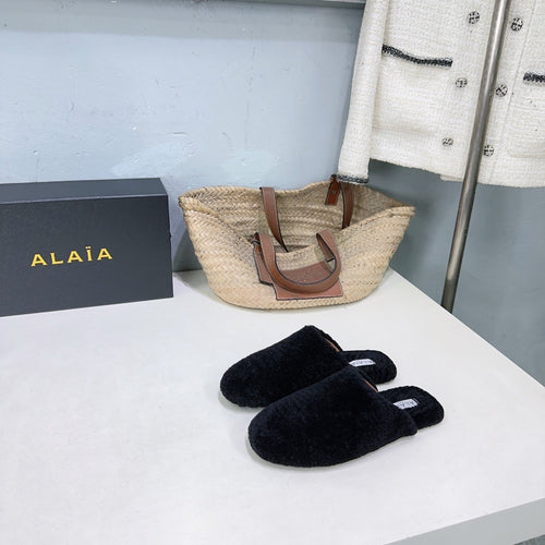 ALAIA 25 Fur Mule Slipper Black in Lambswool 629514