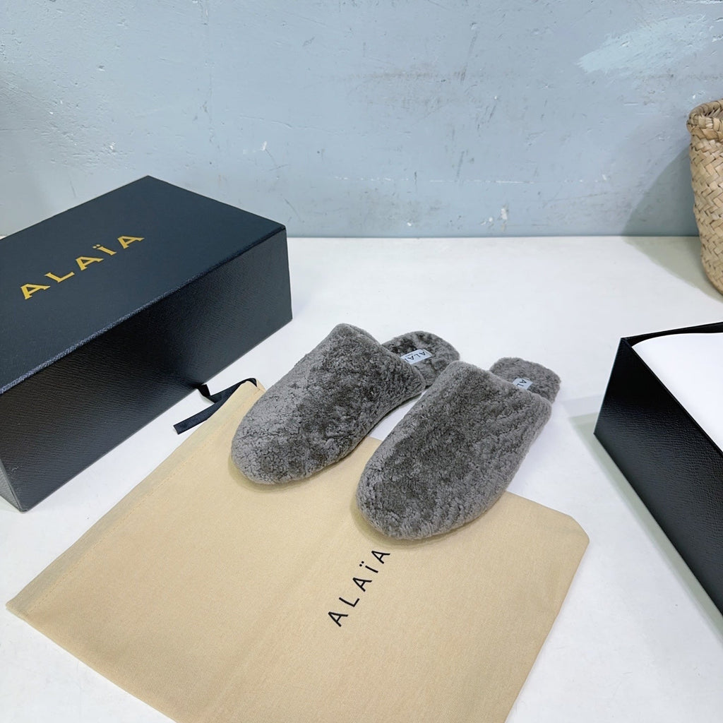 ALAIA 25 Fur Mule Slipper Grey in Lambswool 629515