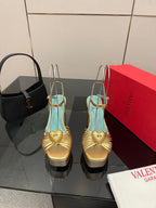 VALENTINO Classic Sandals Gold in Sheepskin 629540