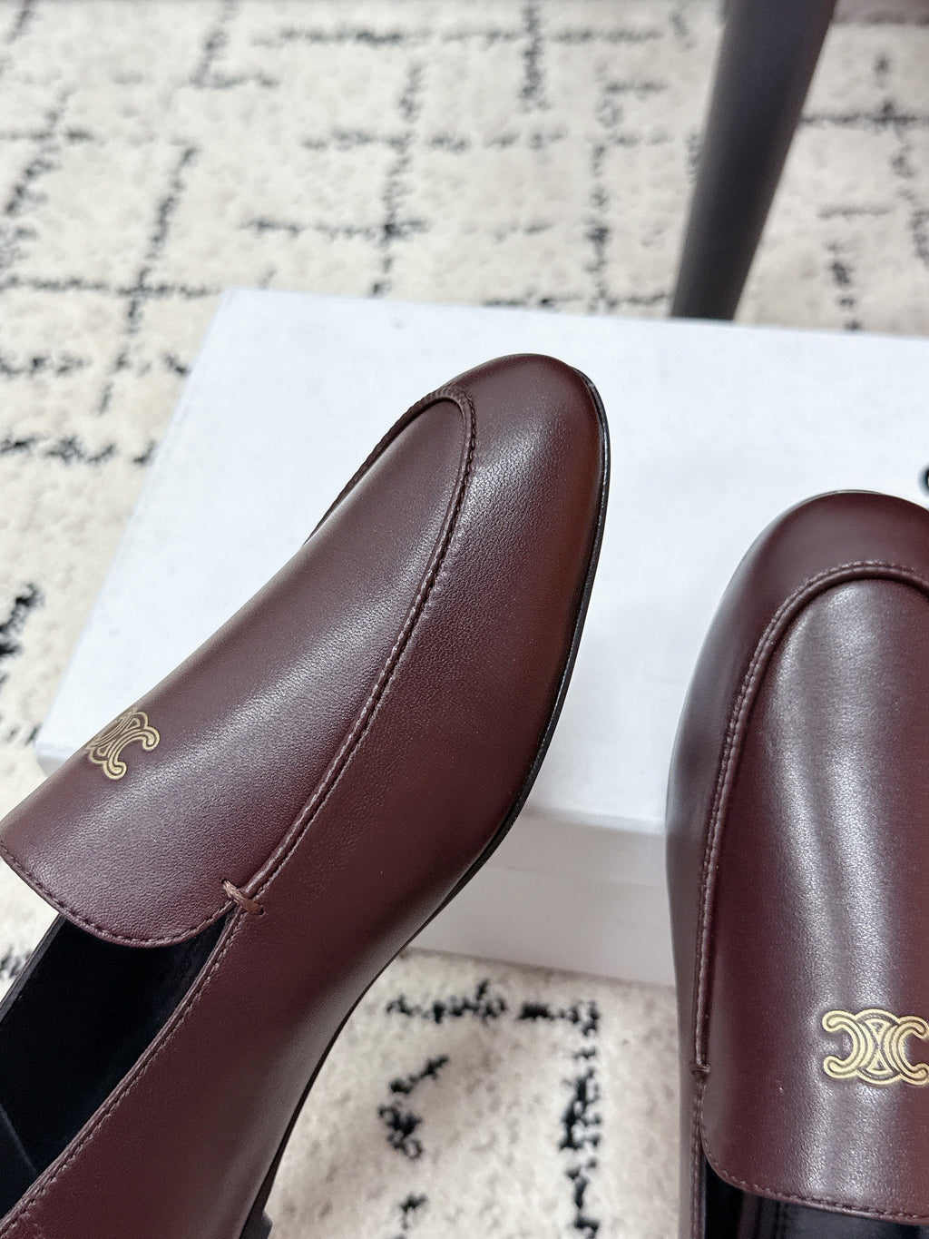 Celine 26 Aura Triomphe Loafer Burgundy in Lambskin 631124