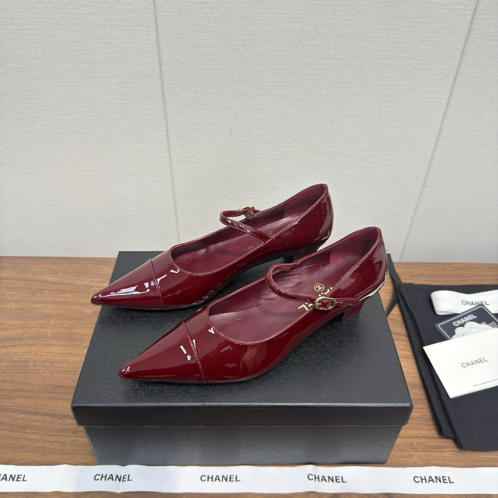 Chanel 26 Pointed-Toe Low Heel 25 Mary Janes Burgundy in Patent Leather 632185