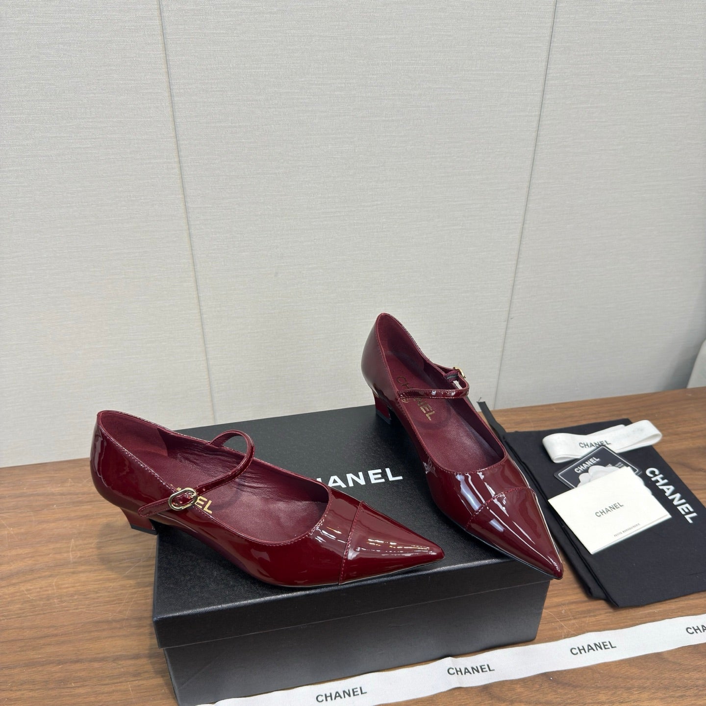 Chanel 26 Pointed-Toe Low Heel 25 Mary Janes Burgundy in Patent Leather 632185