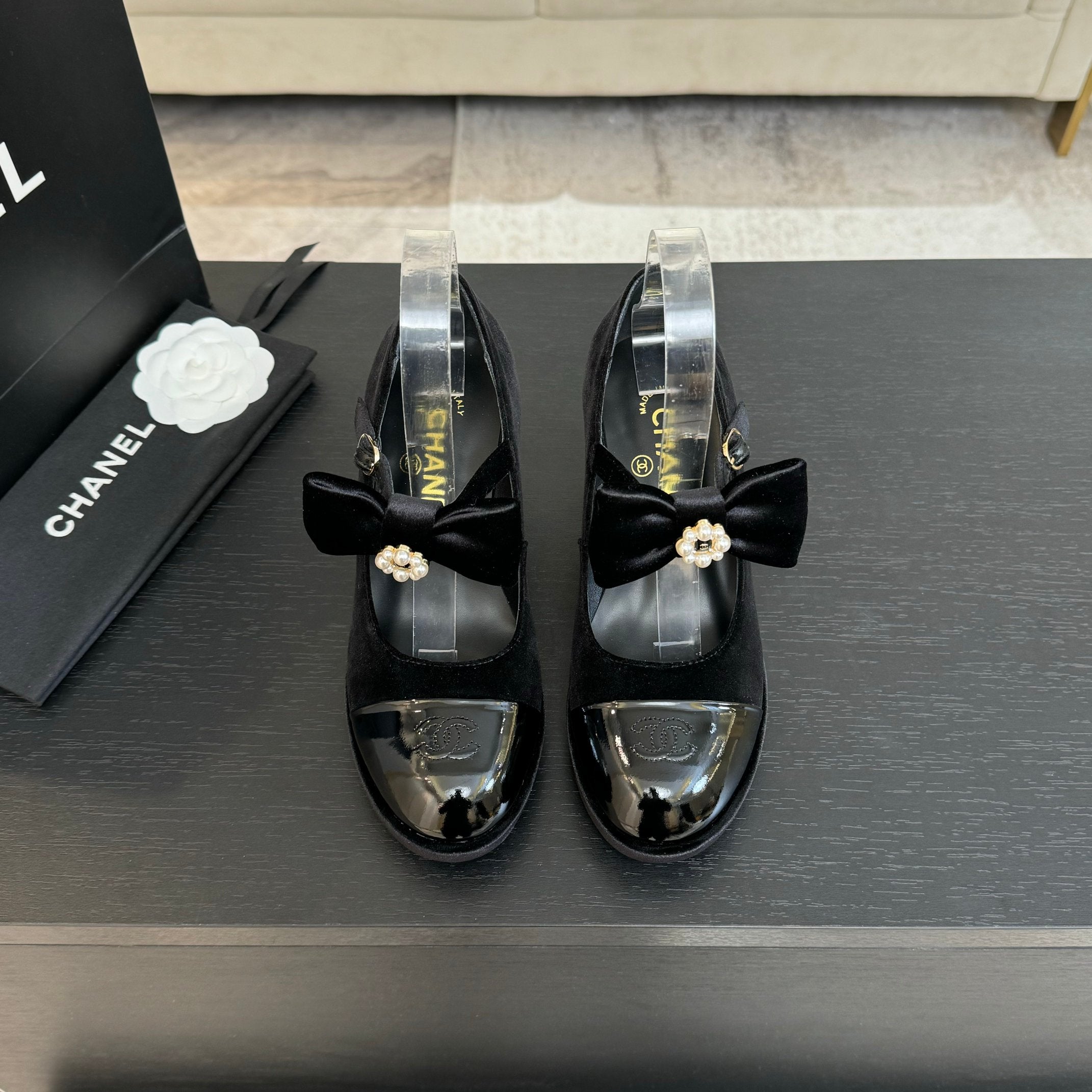 Chanel KJ26 Mary Janes Heel 2.5cm with Bow Black in Velvet 673010