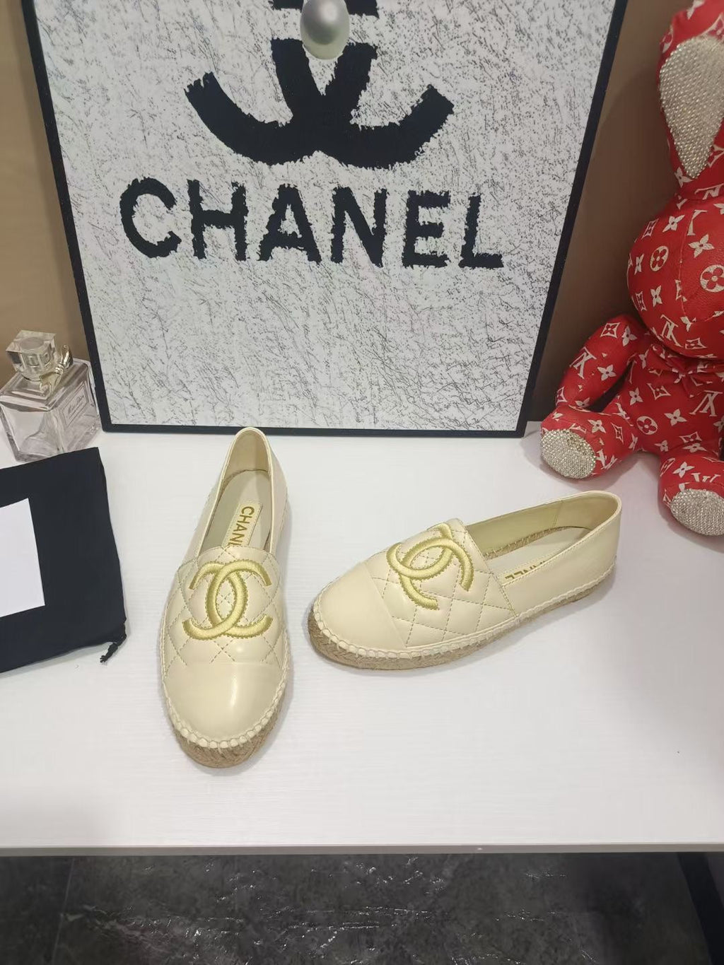 Chanel Espadrilles Light Cream in Cowhide 684837