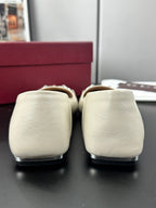 Gucci 26 Vittoria Horsebit Ballet Flats White in Leather 688311
