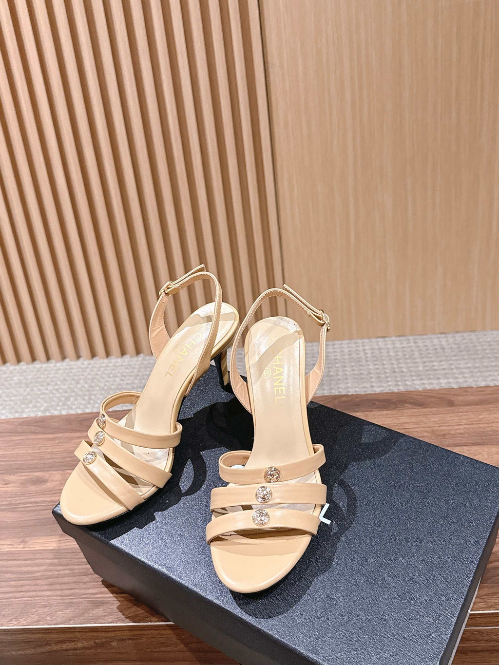 CC 26SS  Strappy High-Heeled 85 Sandals Light Beige in Cowhide 692563