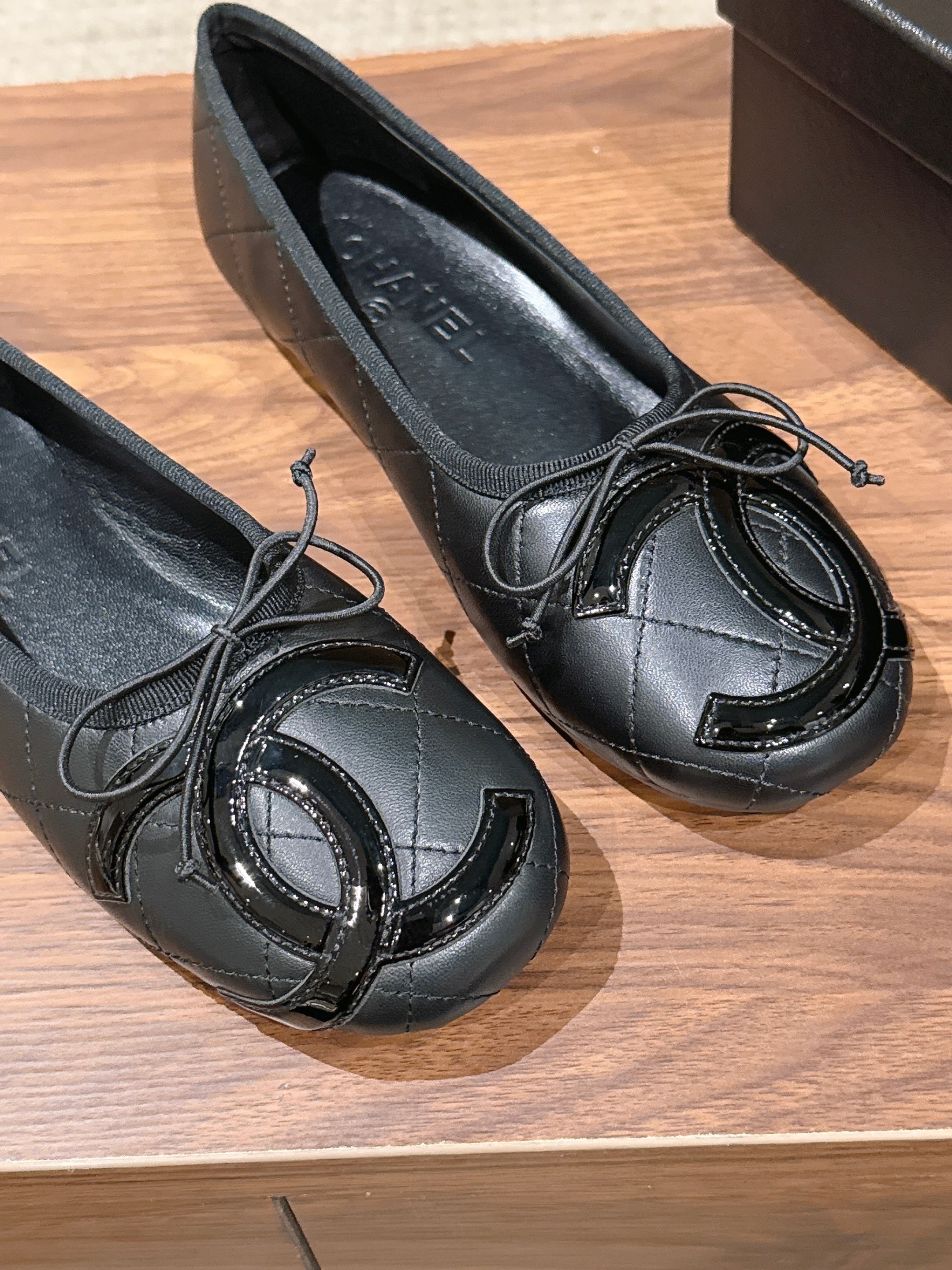 Chanel   Cambon Ballet Flats Black in Lambskin 692526