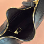 MARMONT SHOULDER BAG 21 IN BLACK CALFSKIN GOLD HARDWARE