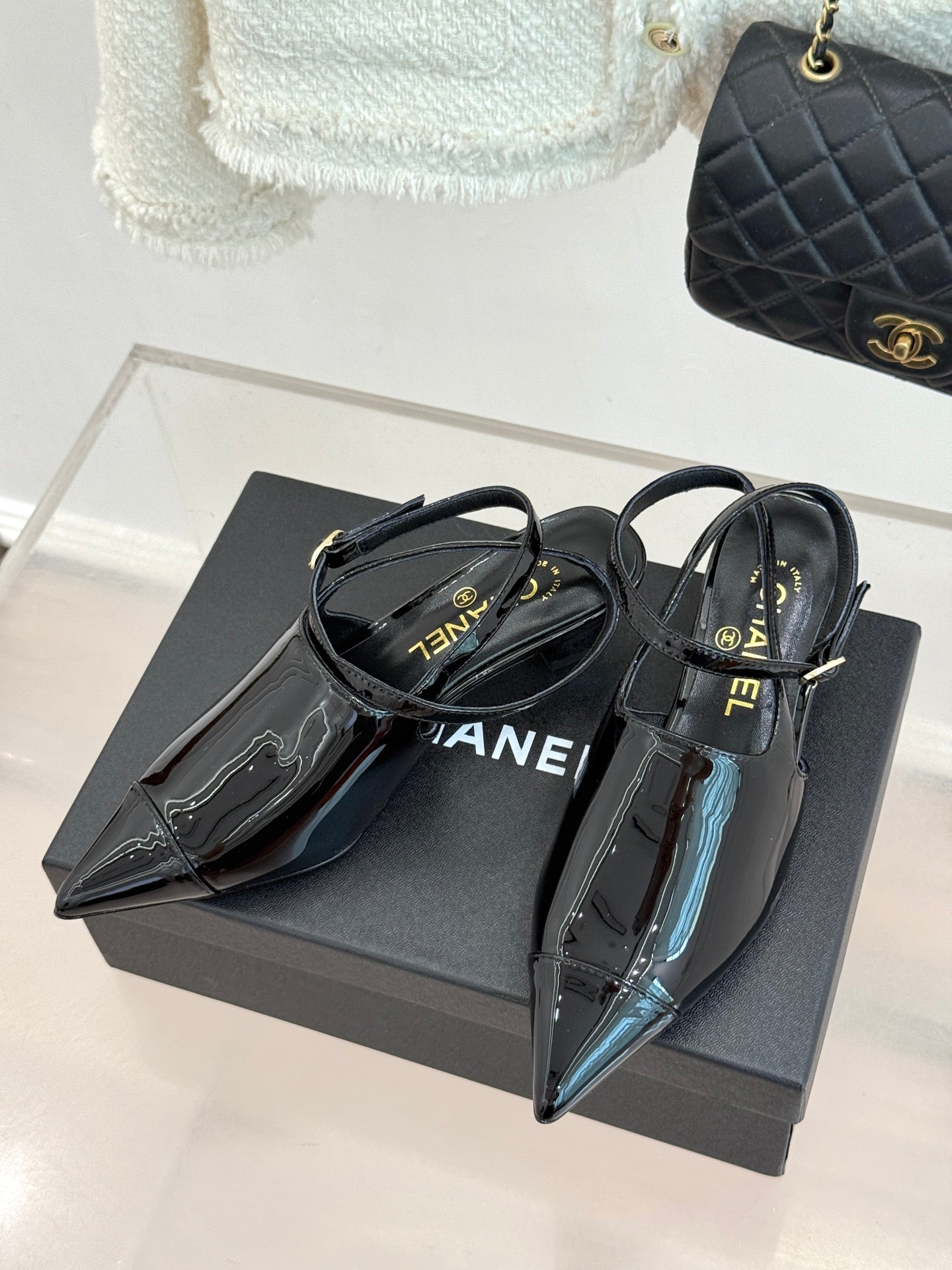 CC Pointed Toe Kitten Heel 30 Open Back Sandals Black in Patent Leather 706378