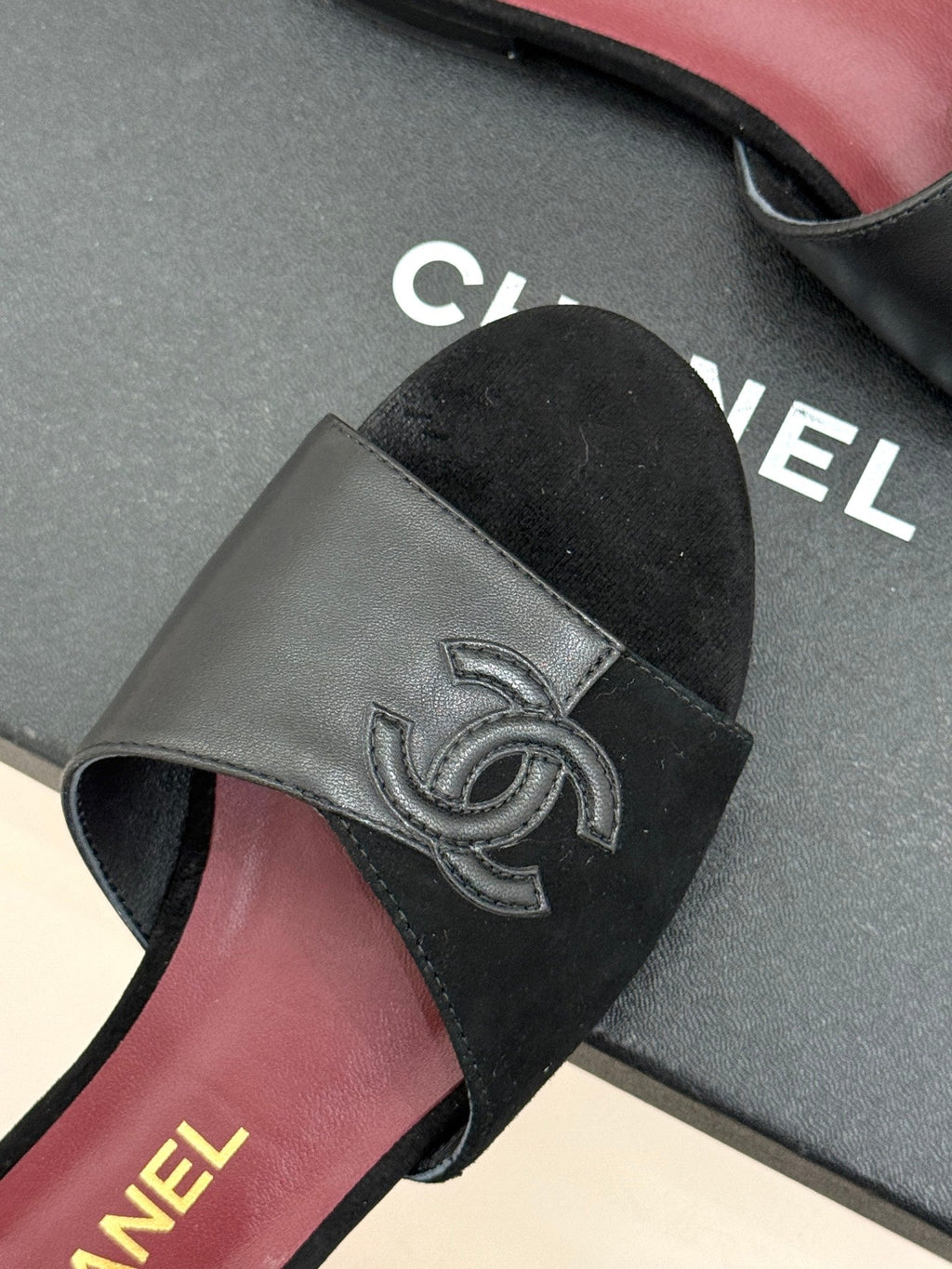 CC 26S Double C Patchwork Sandal Black Gray in Deerskin Cowhide 706372