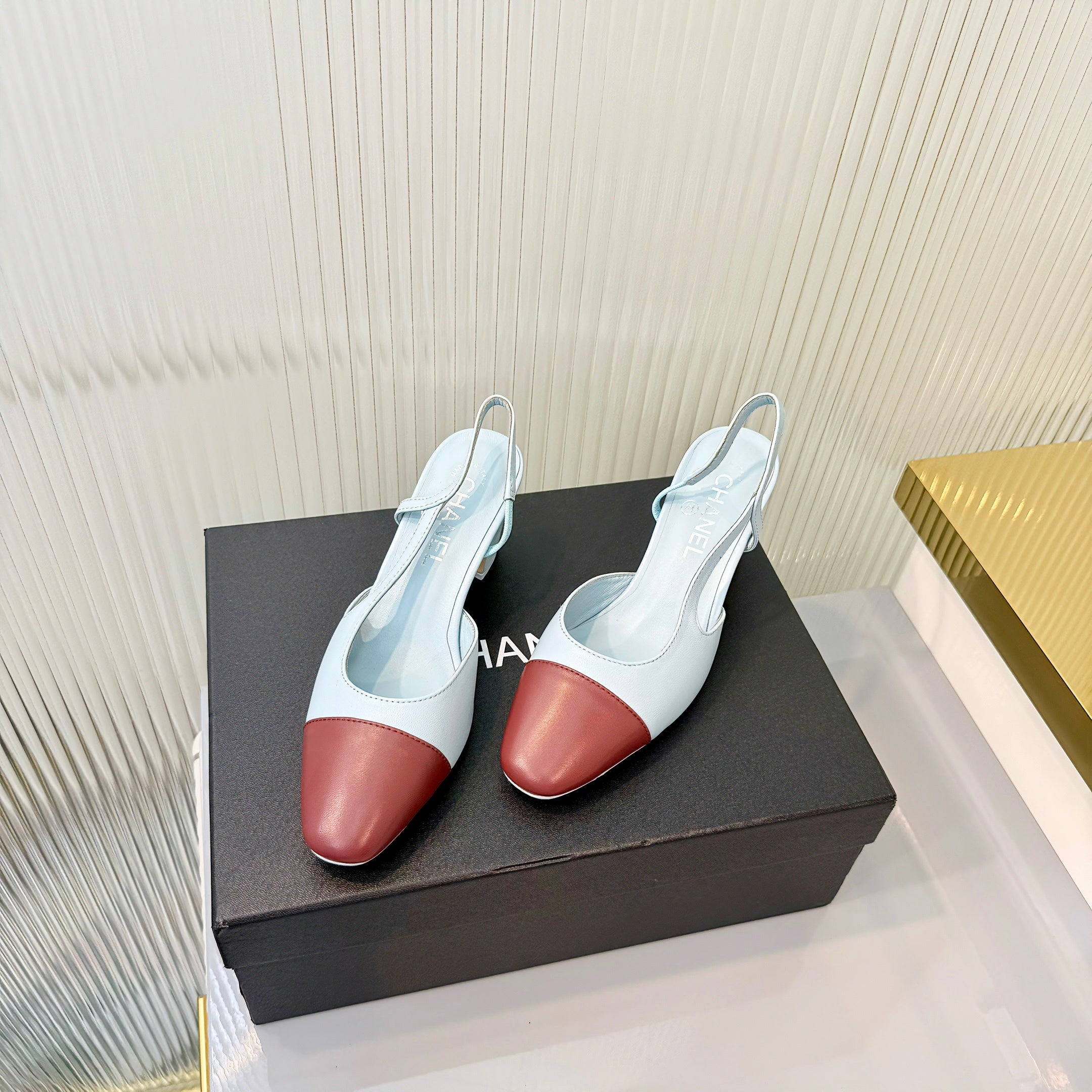 CC 26 Slingback High Heel 6.5cm Light Blue Burgundy Lambskin 714019